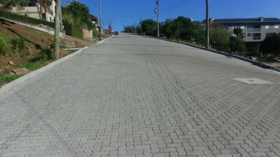 Pavimentação realizada em várias ruas do bairro Matiel na cidade de Feliz - RS