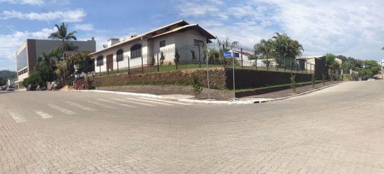 Pavimentação de Estradas com Piso Unistein da Concrefel